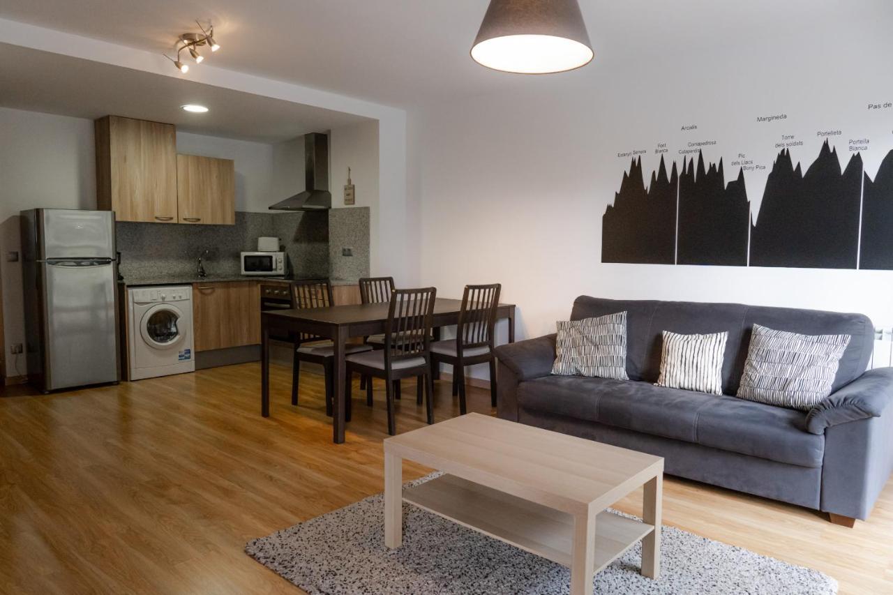Apartamento Moderno El Bosque En Arinsal Dış mekan fotoğraf